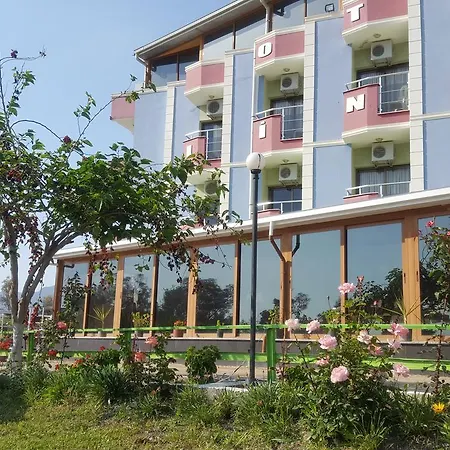 Hotel Rosalinda